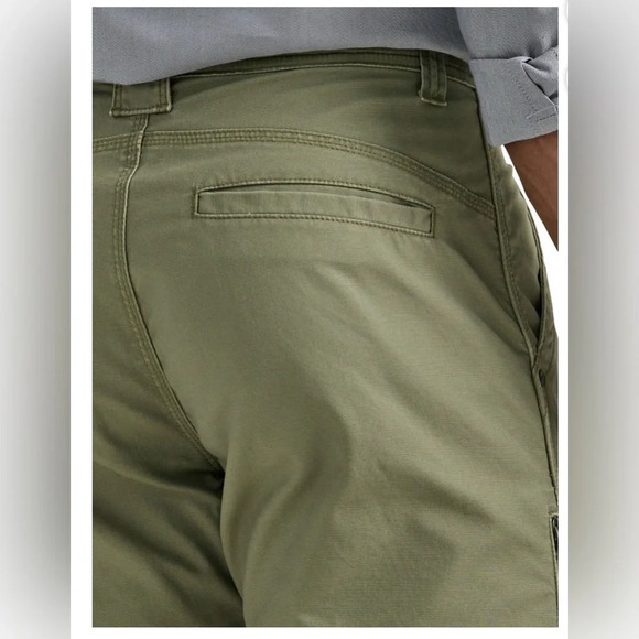 Wrangler® Men's and Big Men's Outdoor Frontier Rugged Utility Pant with UPF 50+ - Picture 5 of 8